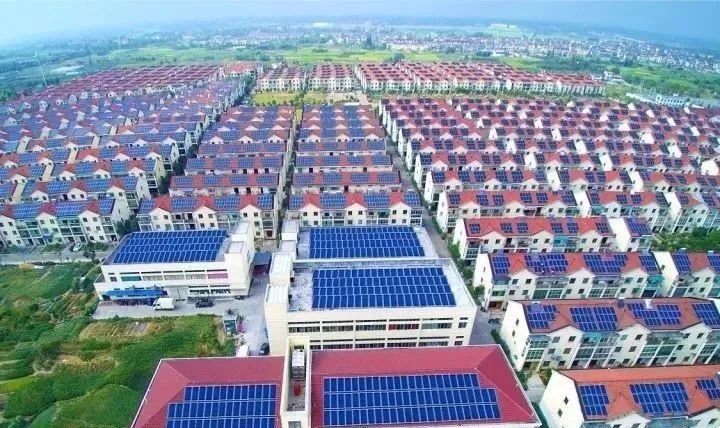 光伏發(fā)電“租房頂、免費裝”新套路，警惕陰陽合同，天上不會掉餡餅！